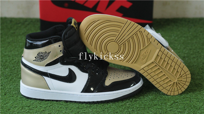 Air Jordan 1 Retro Gold Top3